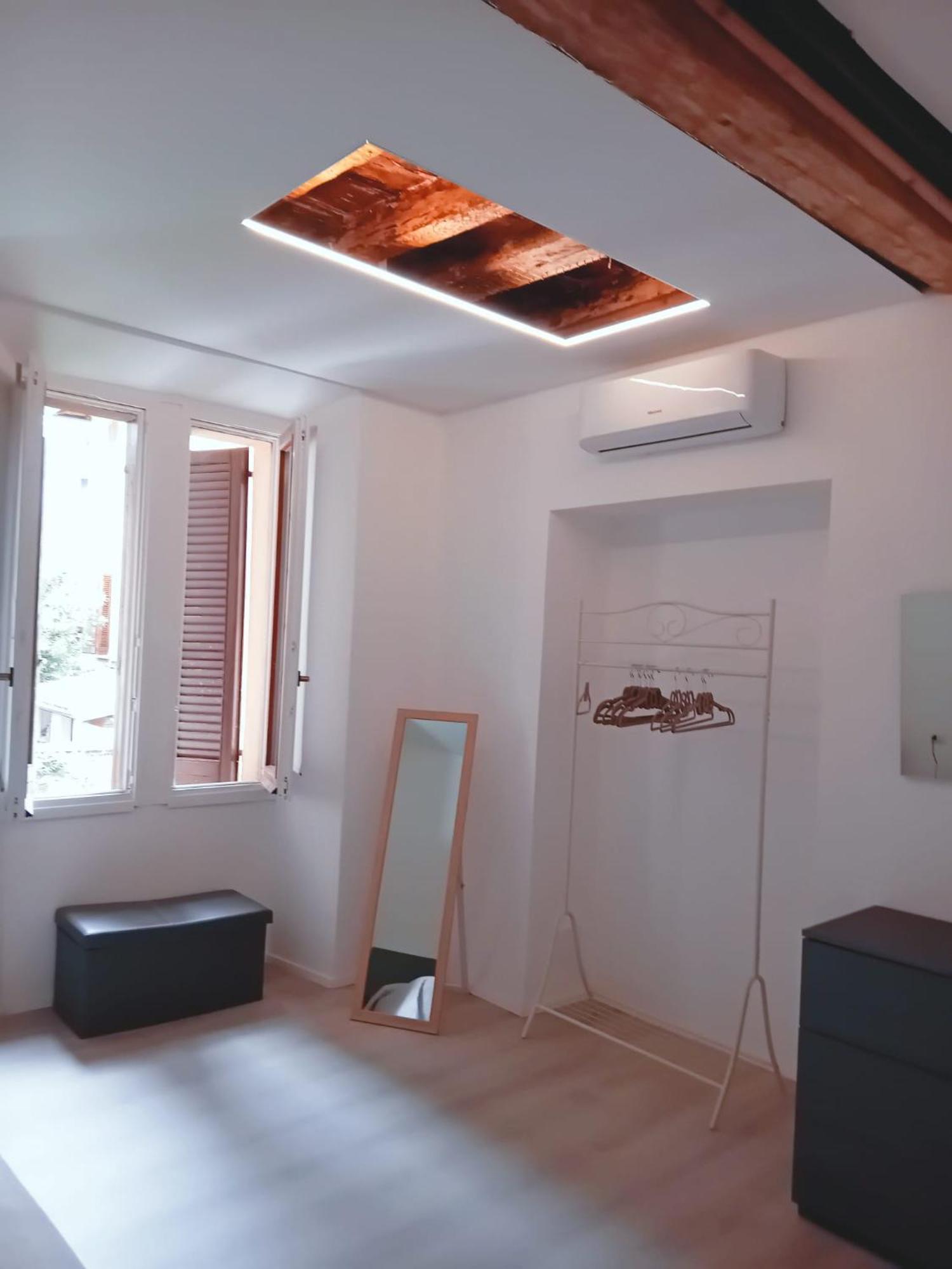 History Luxury Central Apartment By Revenue House Como Exterior foto